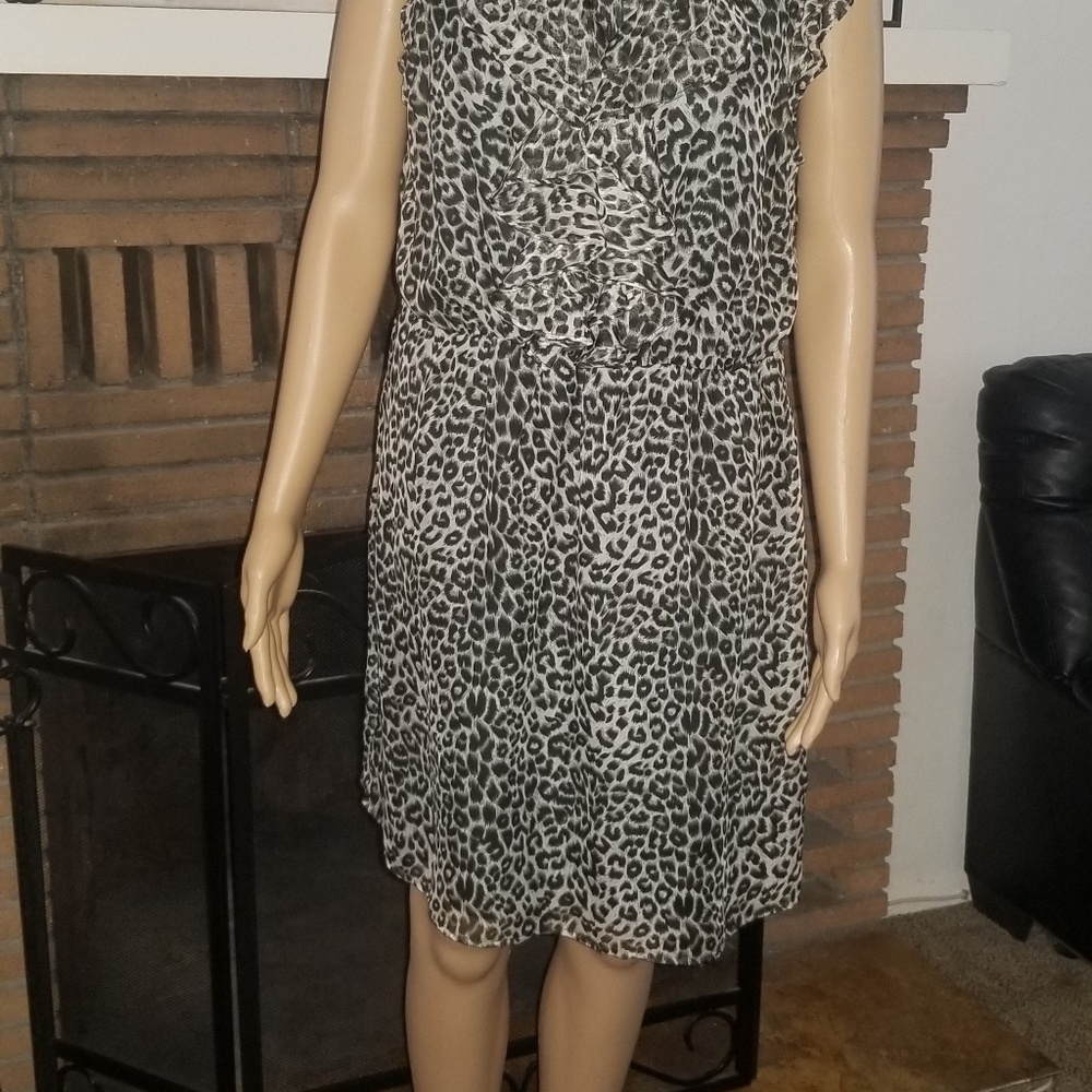 FREE GENERATION DRESS - Picture 4 of 4